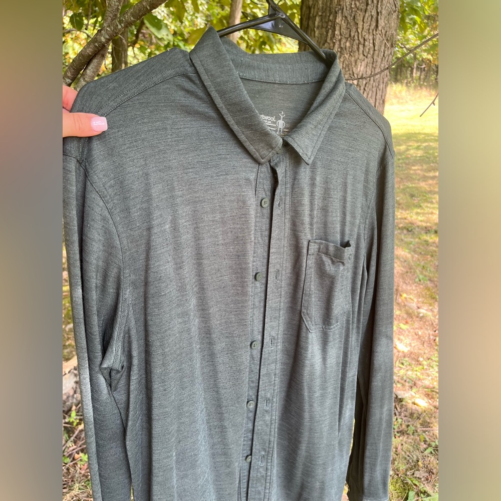 Medium men’s smartwool long sleeve button down
